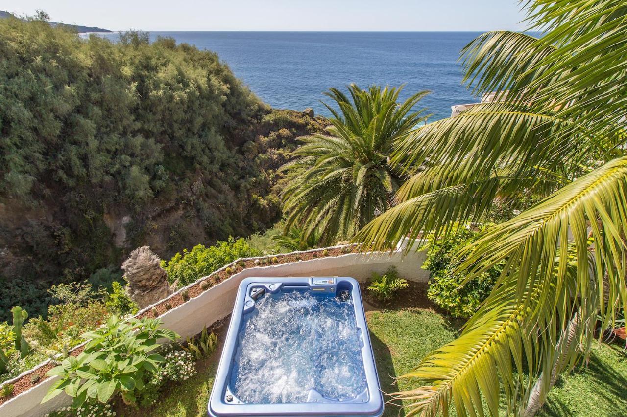 Villa In Protected Space In Front Of The Sea Los Realejos Kültér fotó